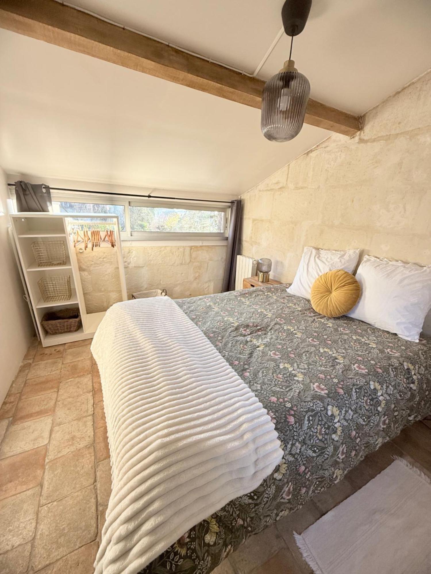 La Tour De L Horloge, Appt Typique A 500M Du Chateau Chinon Exterior photo